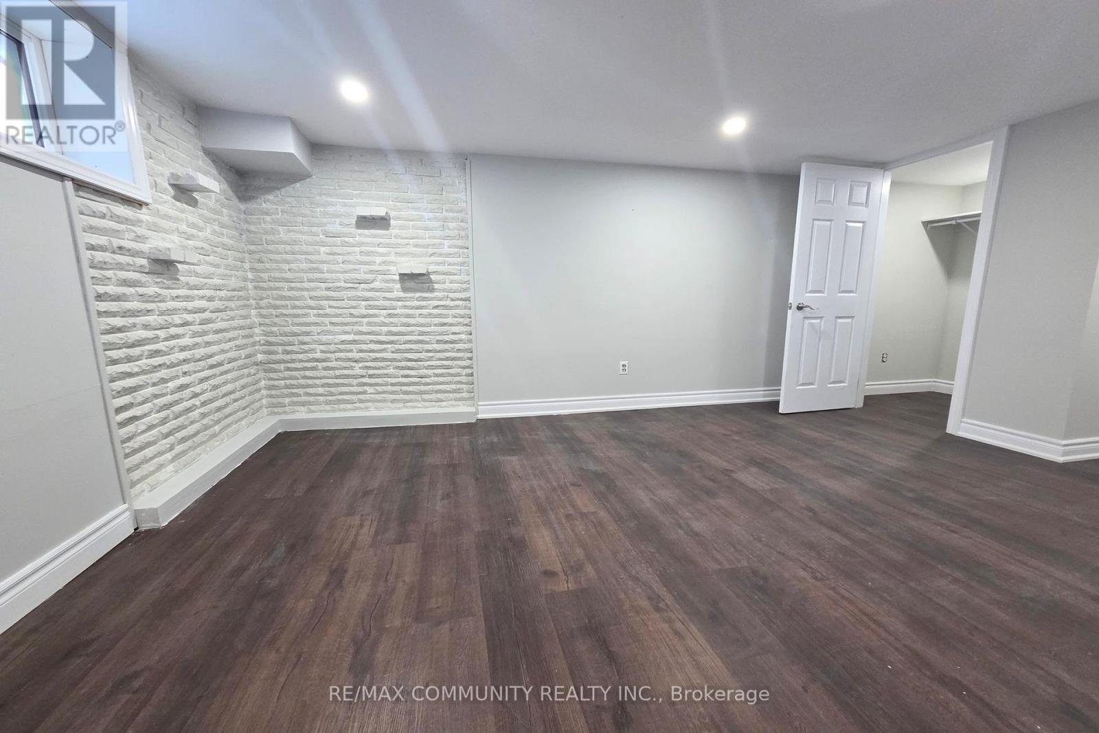 11490 Simcoe Street, Scugog, ON - Indoor Photo Showing Other Room