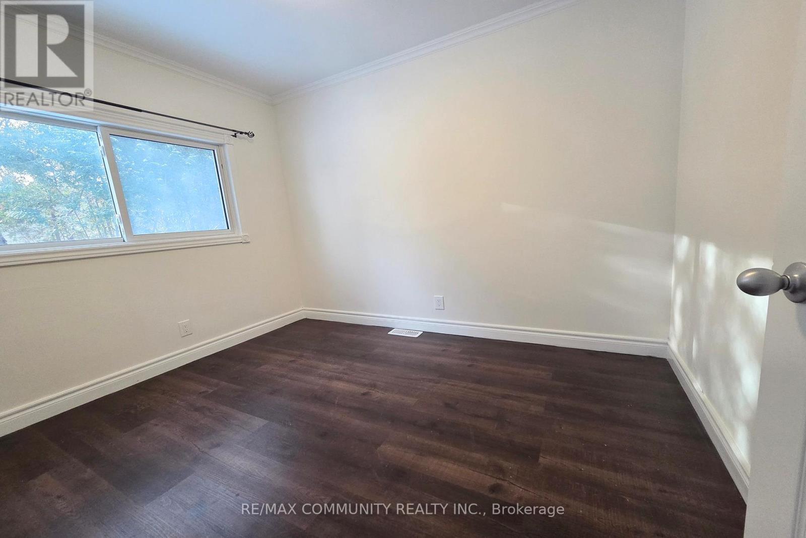 11490 Simcoe Street, Scugog, ON - Indoor Photo Showing Other Room