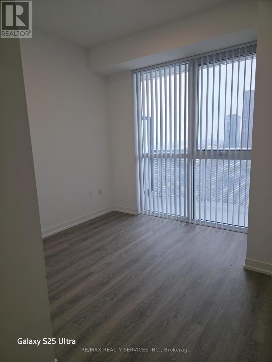 1708 - 8 Interchange Way W, Vaughan, ON - Indoor Photo Showing Other Room