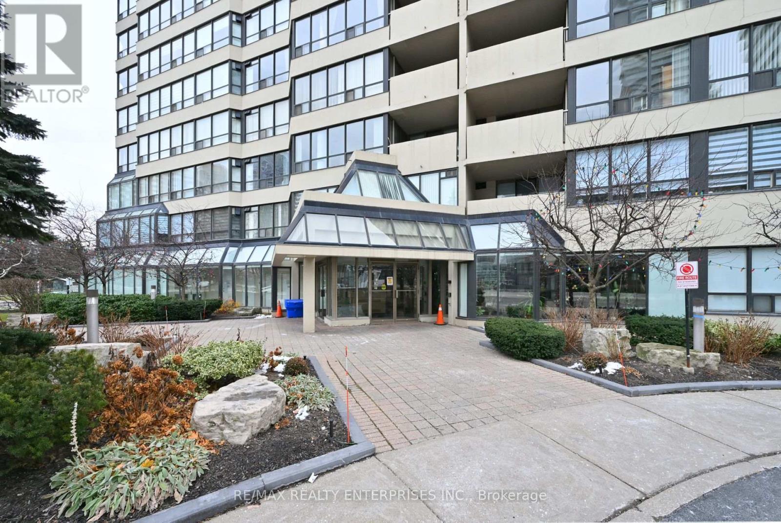 2308 - 400 Webb Drive, Mississauga, ON - Outdoor With Facade