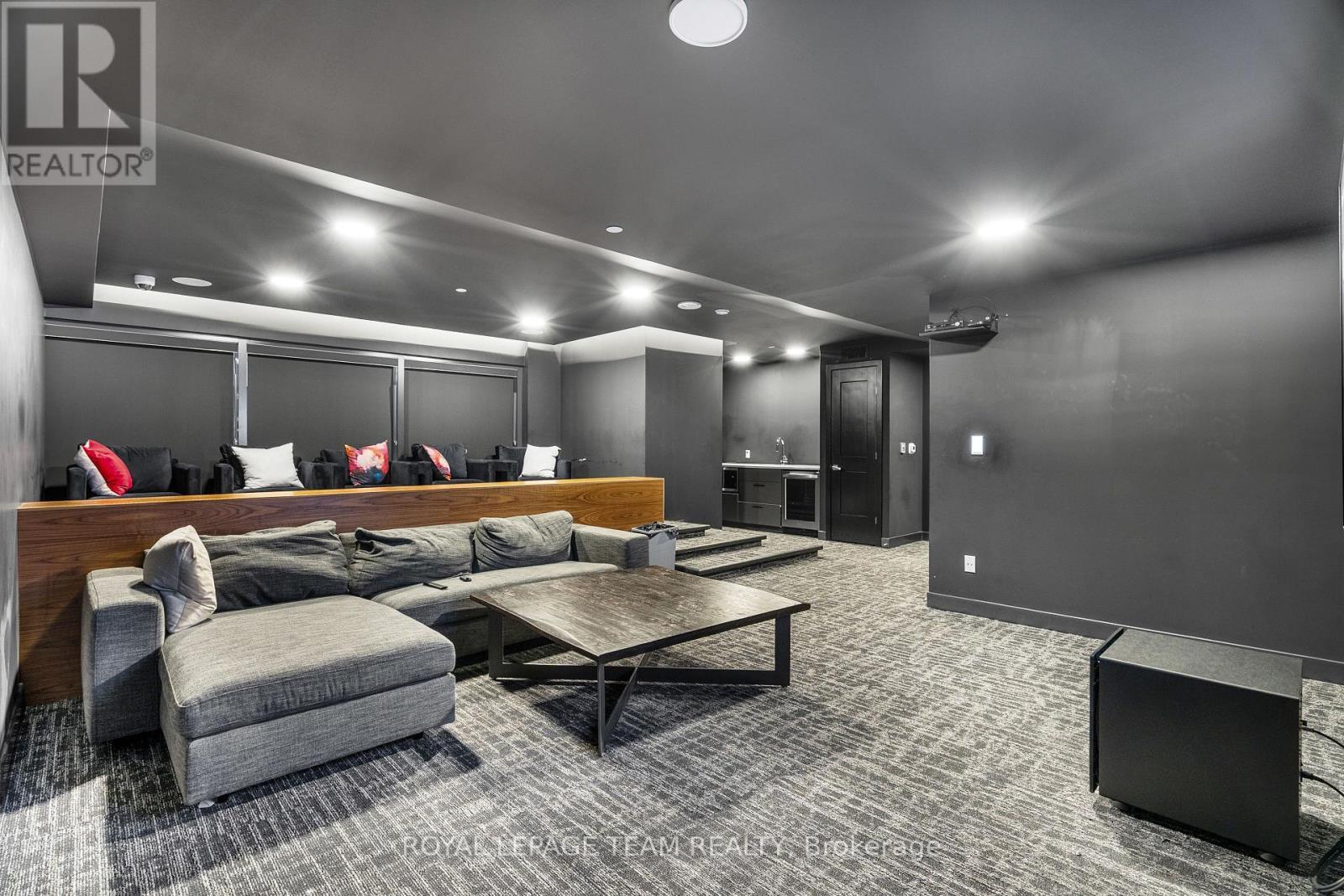 2506 - 340 Queen Street, Ottawa, ON - Indoor