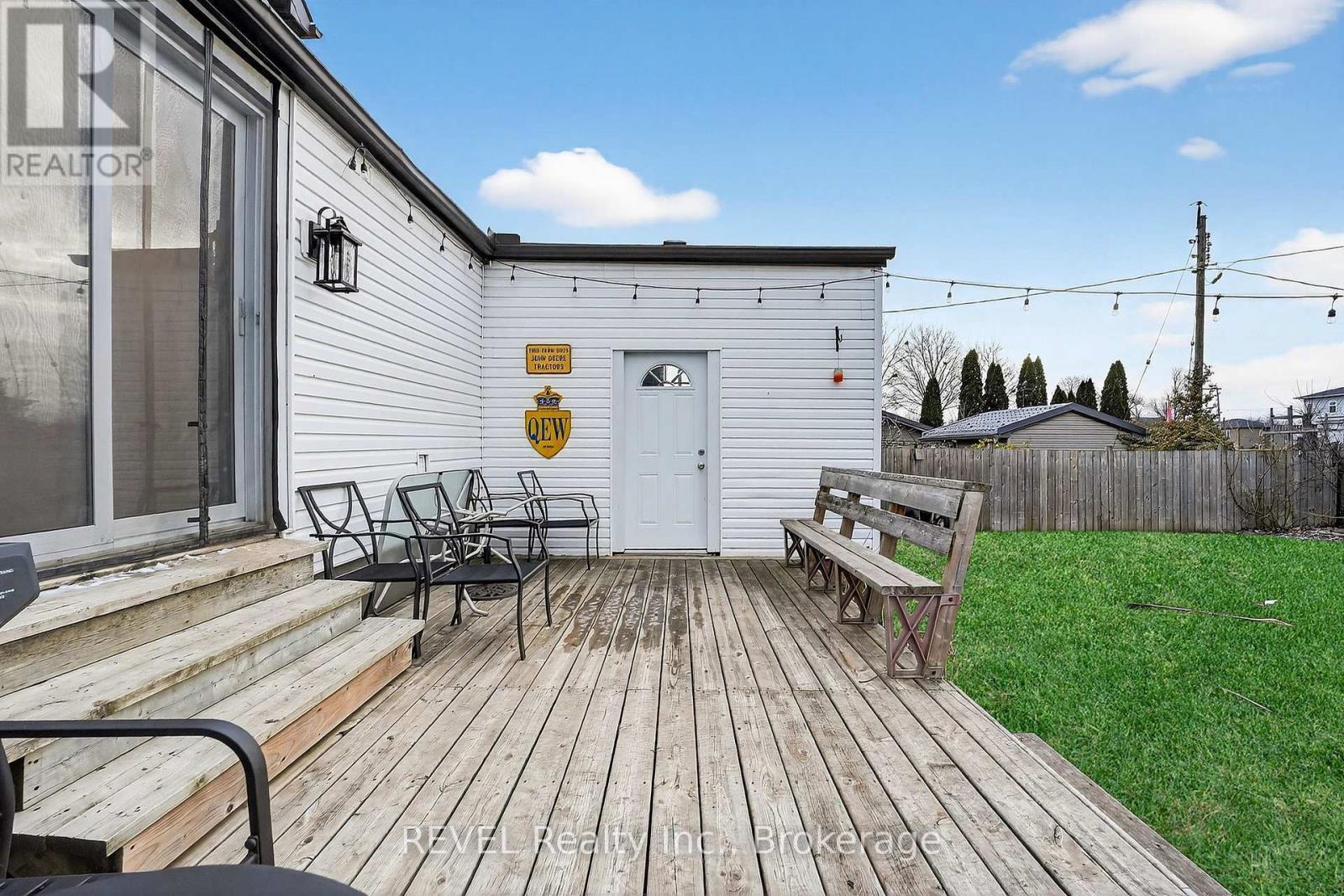 89 Queen Street N, Thorold (Thorold Downtown), ON - Outdoor With Deck Patio Veranda With Exterior