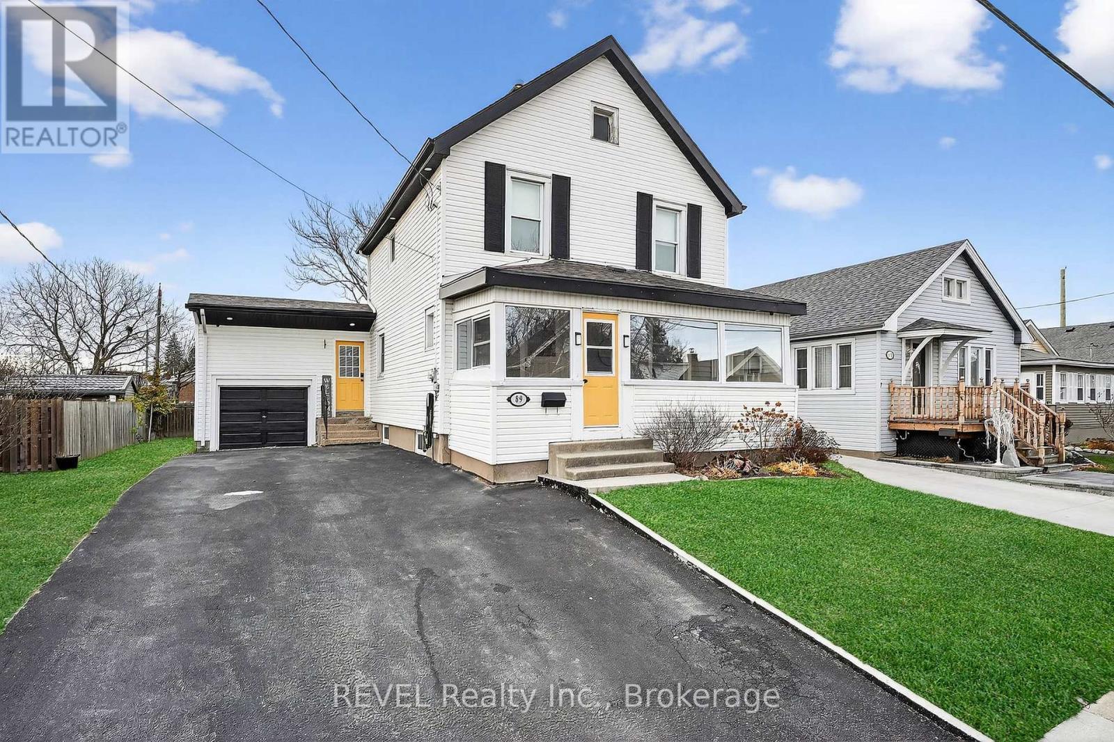 89 Queen Street N, Thorold (Thorold Downtown), ON - Outdoor With Facade