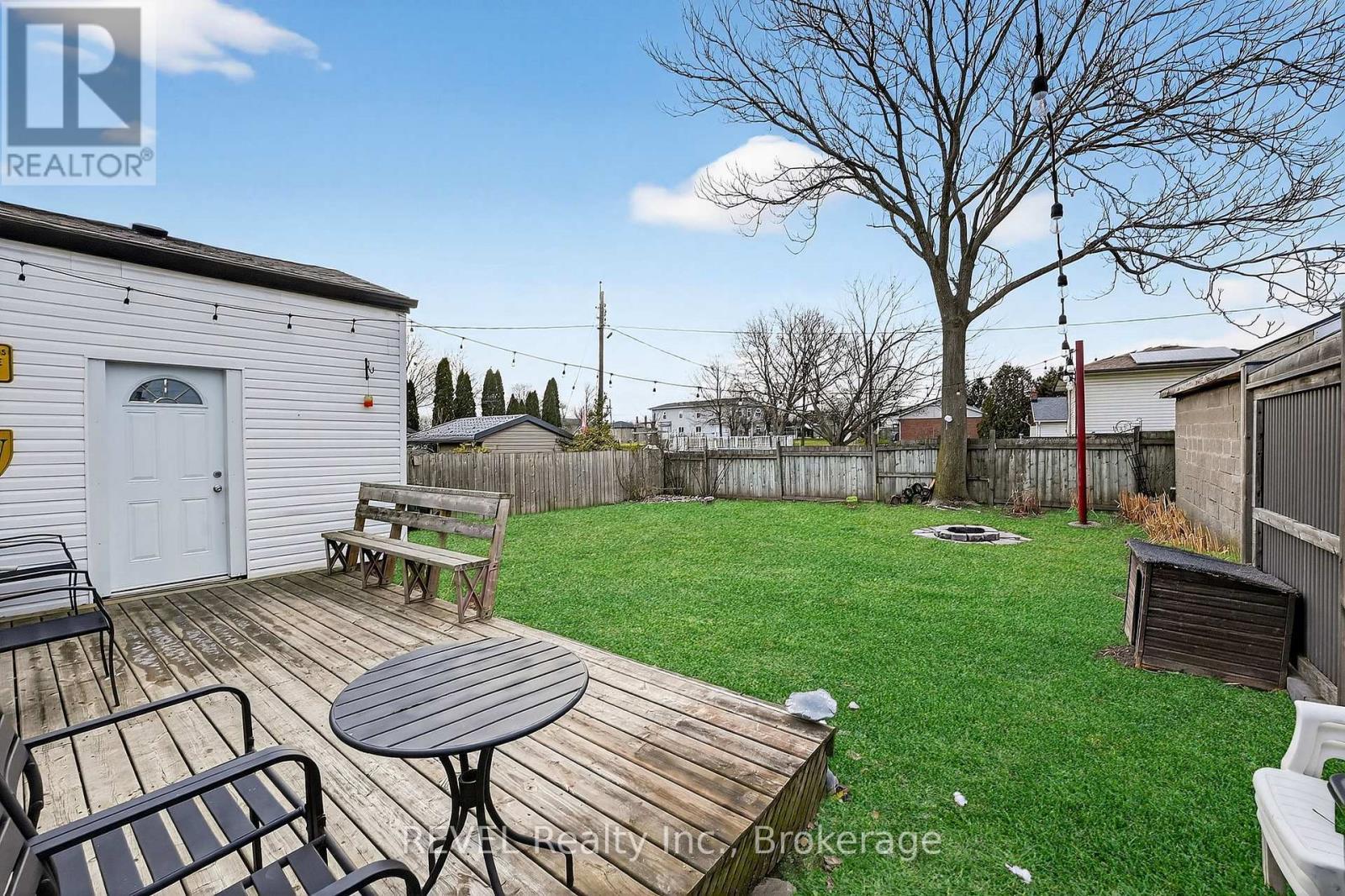 89 Queen Street N, Thorold (Thorold Downtown), ON - Outdoor With Deck Patio Veranda
