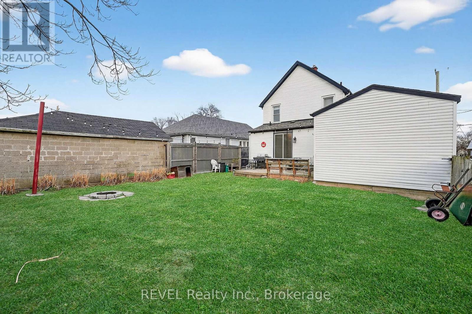 89 Queen Street N, Thorold (Thorold Downtown), ON - Outdoor