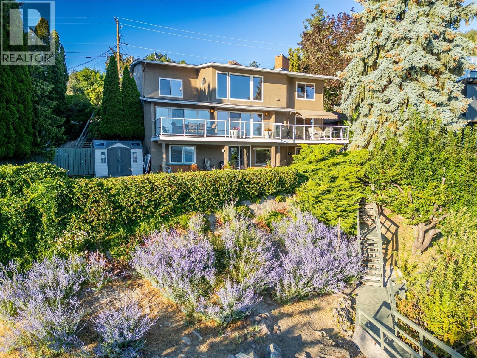 1988 Dewdney Road, Kelowna, BC - Outdoor