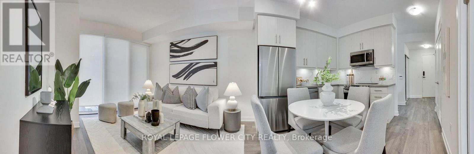 1502 - 105 Oneida Crescent, Richmond Hill, ON - Indoor Photo Showing Other Room