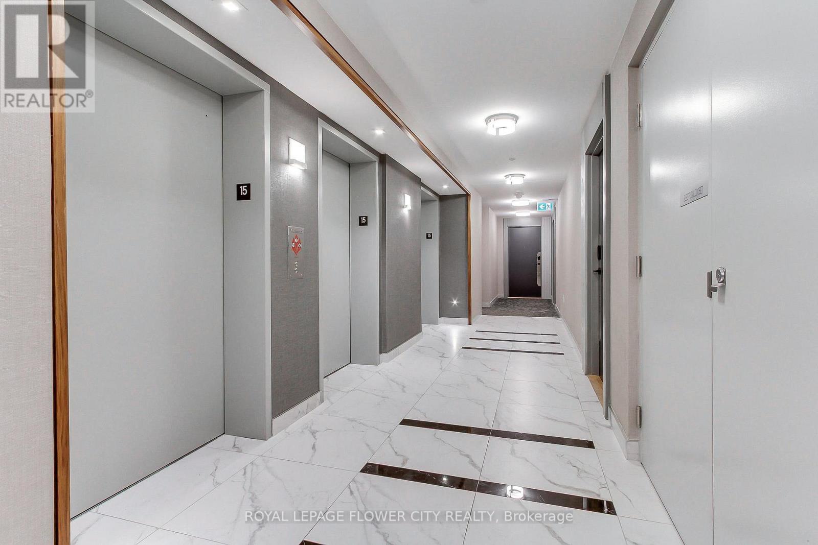 1502 - 105 Oneida Crescent, Richmond Hill, ON - Indoor Photo Showing Other Room