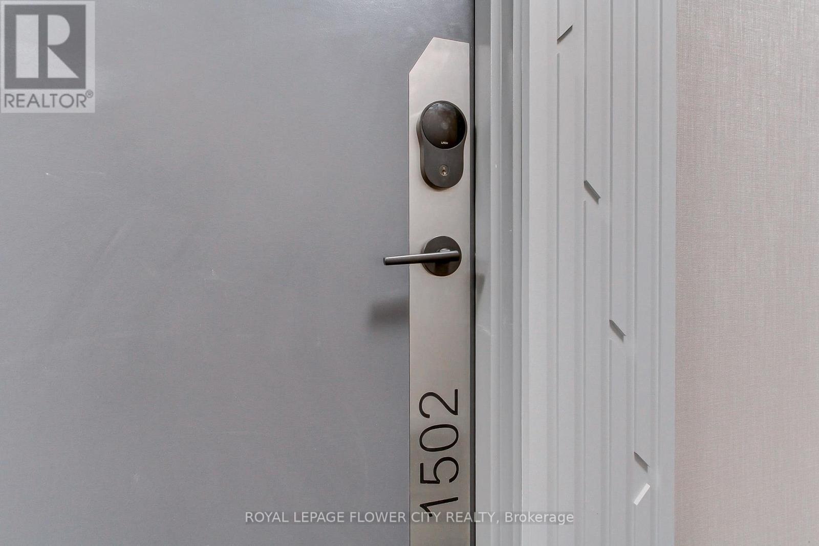 1502 - 105 Oneida Crescent, Richmond Hill, ON -