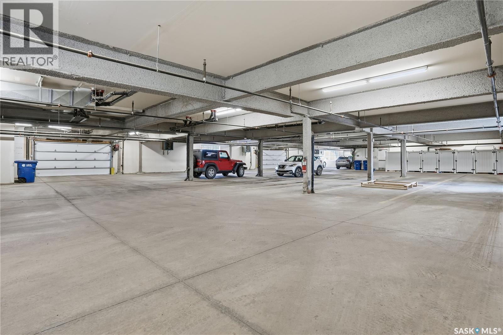 305 2255 Angus Street, Regina, SK - Indoor Photo Showing Garage