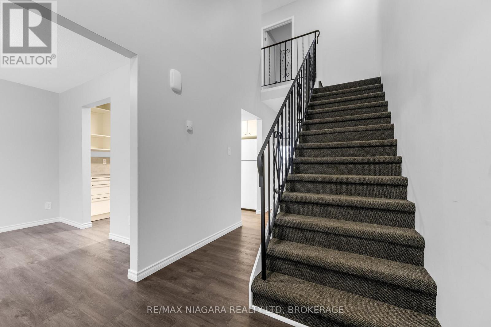 244 - 100 Brownleigh Avenue, Welland (Welland Downtown), ON - Indoor Photo Showing Other Room