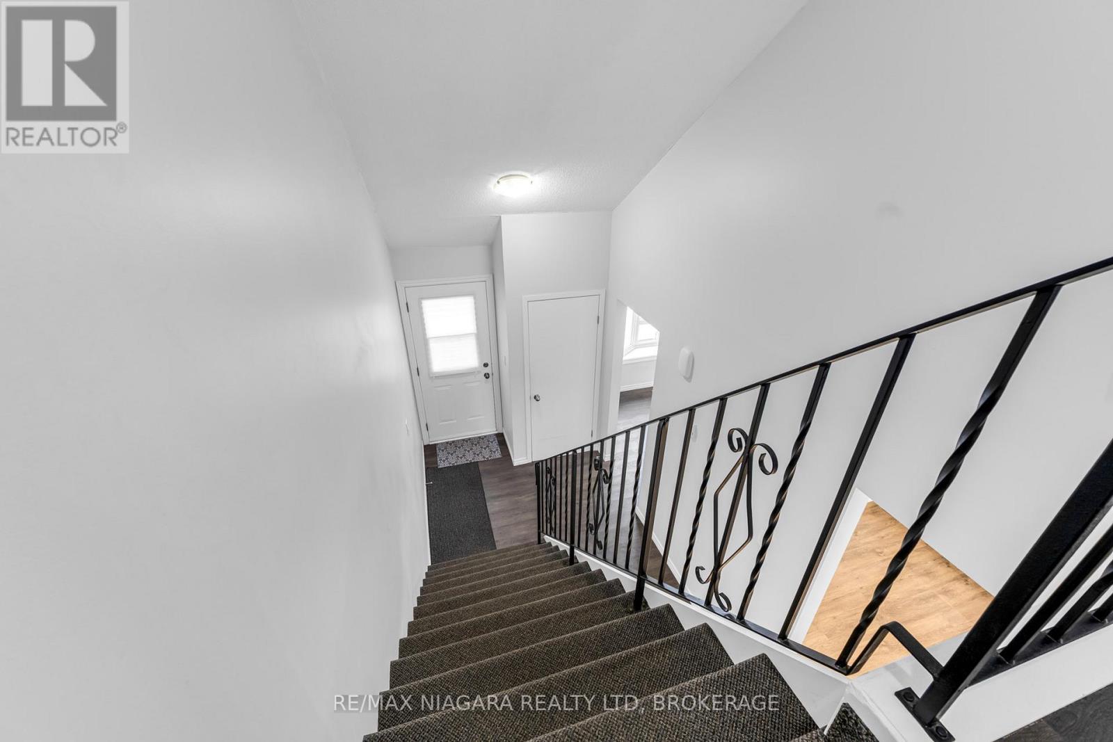 244 - 100 Brownleigh Avenue, Welland (Welland Downtown), ON - Indoor Photo Showing Other Room