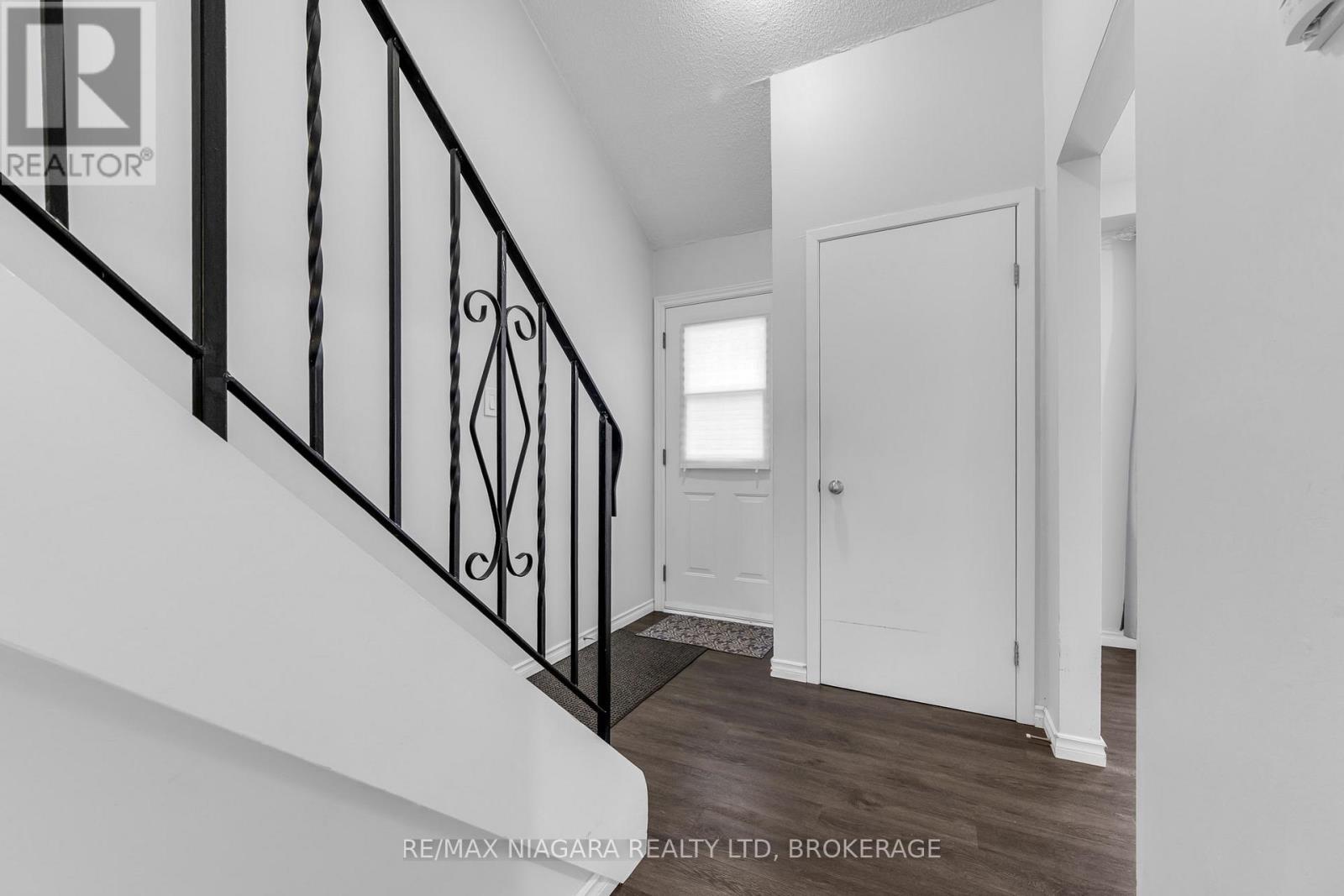 244 - 100 Brownleigh Avenue, Welland (Welland Downtown), ON - Indoor Photo Showing Other Room