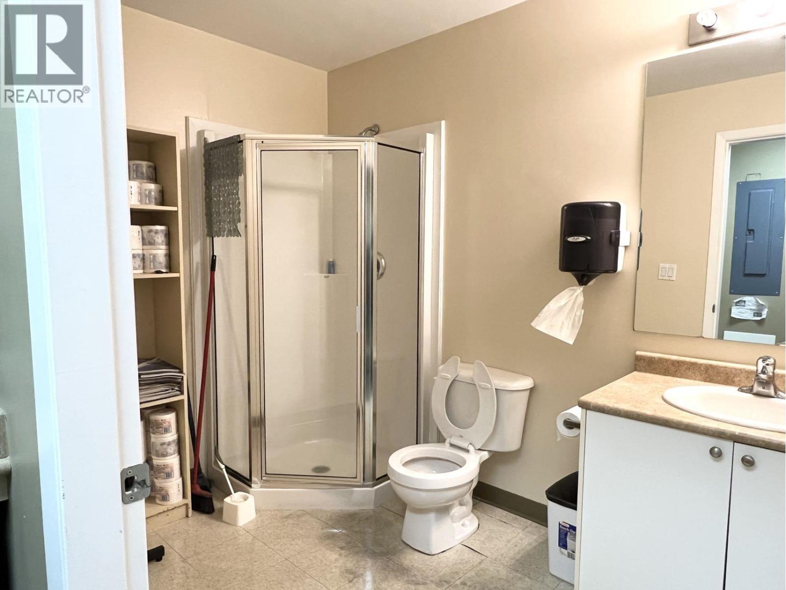 227 998 Harbourside Drive, North Vancouver, BC