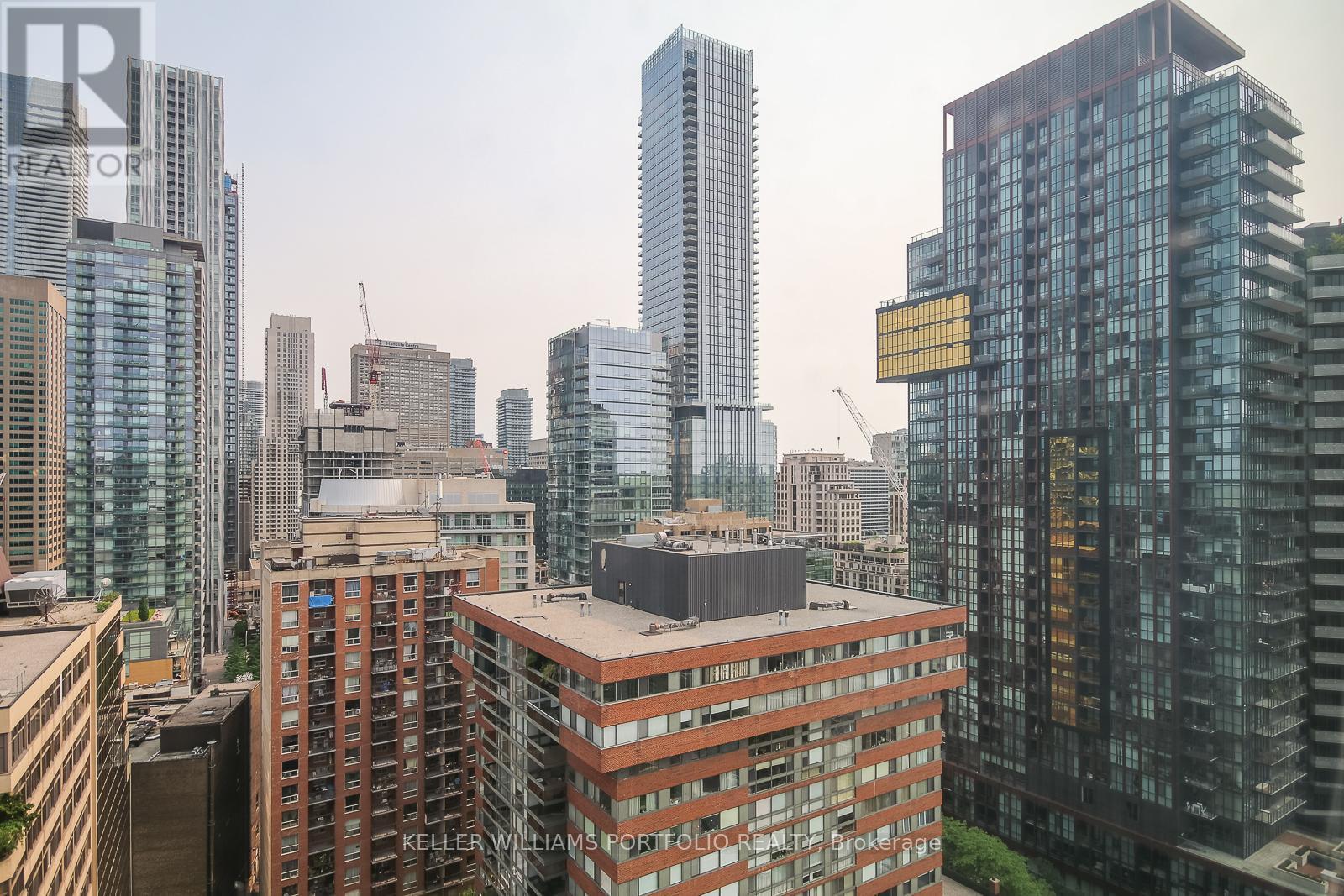 1704 - 914 Yonge Street, Toronto, ON - Outdoor With Facade