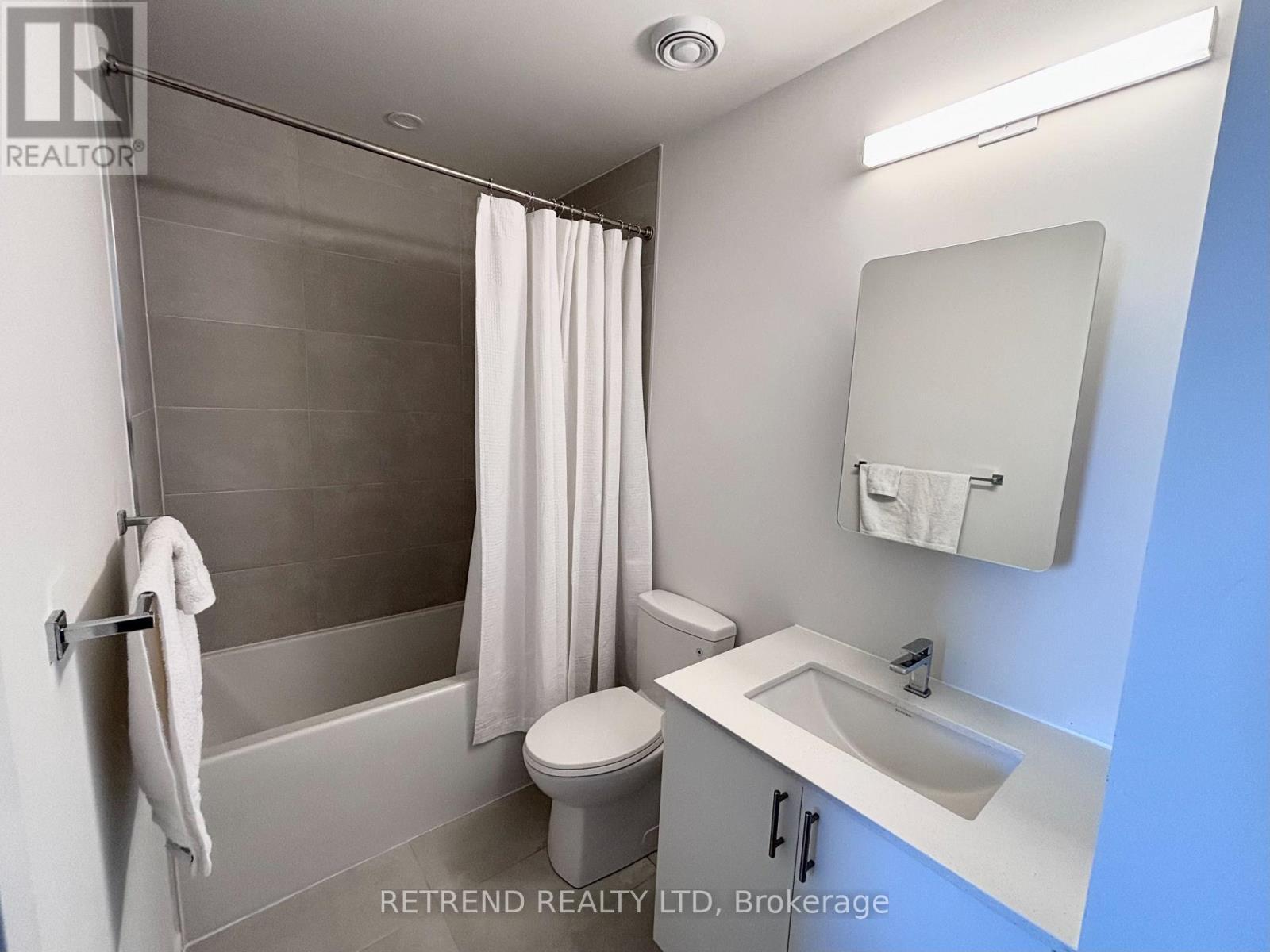 2101 - 15 Ellerslie Avenue, Toronto, ON - Indoor Photo Showing Bathroom