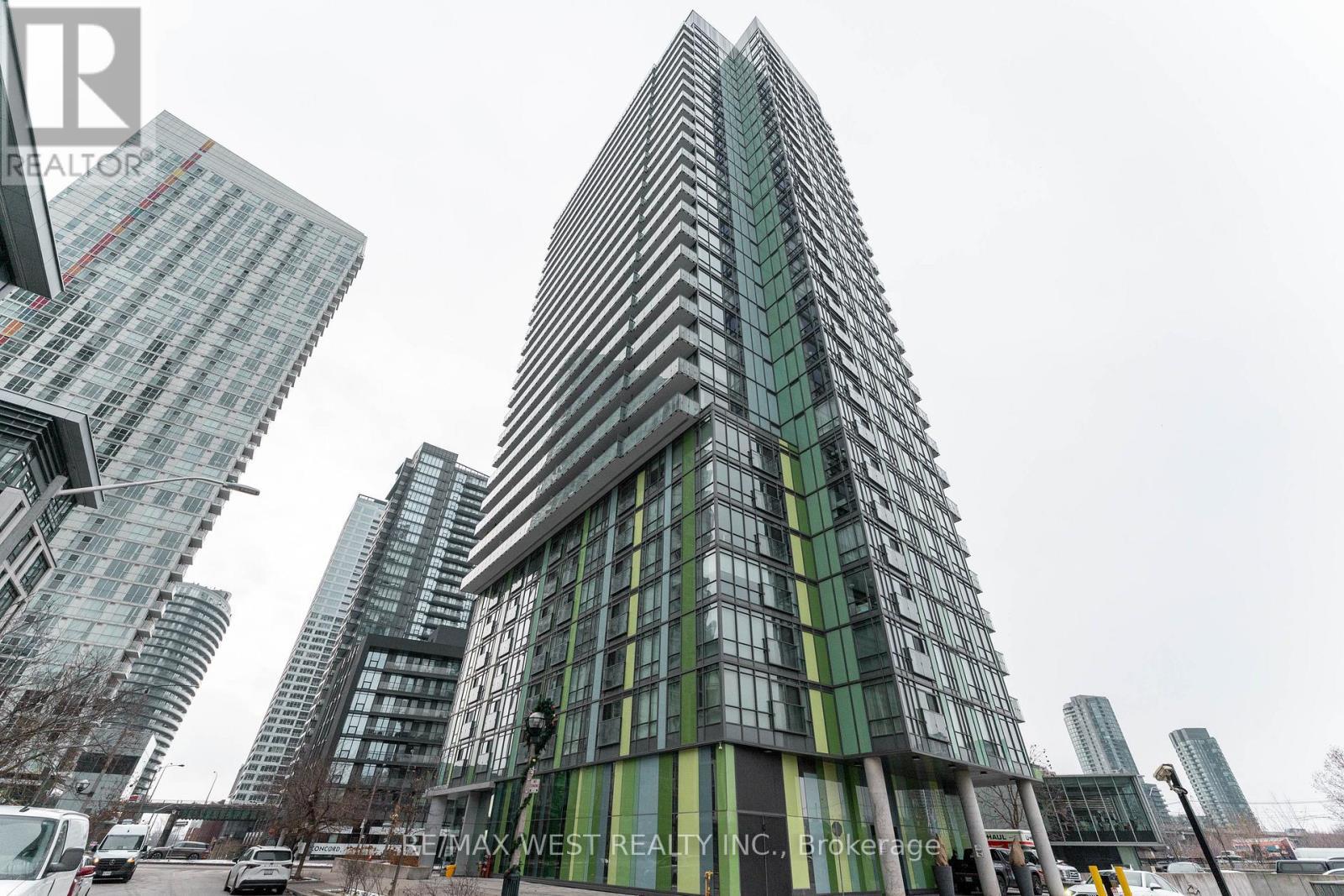 2605 - 170 Fort York Boulevard, Toronto, ON - Outdoor With Facade