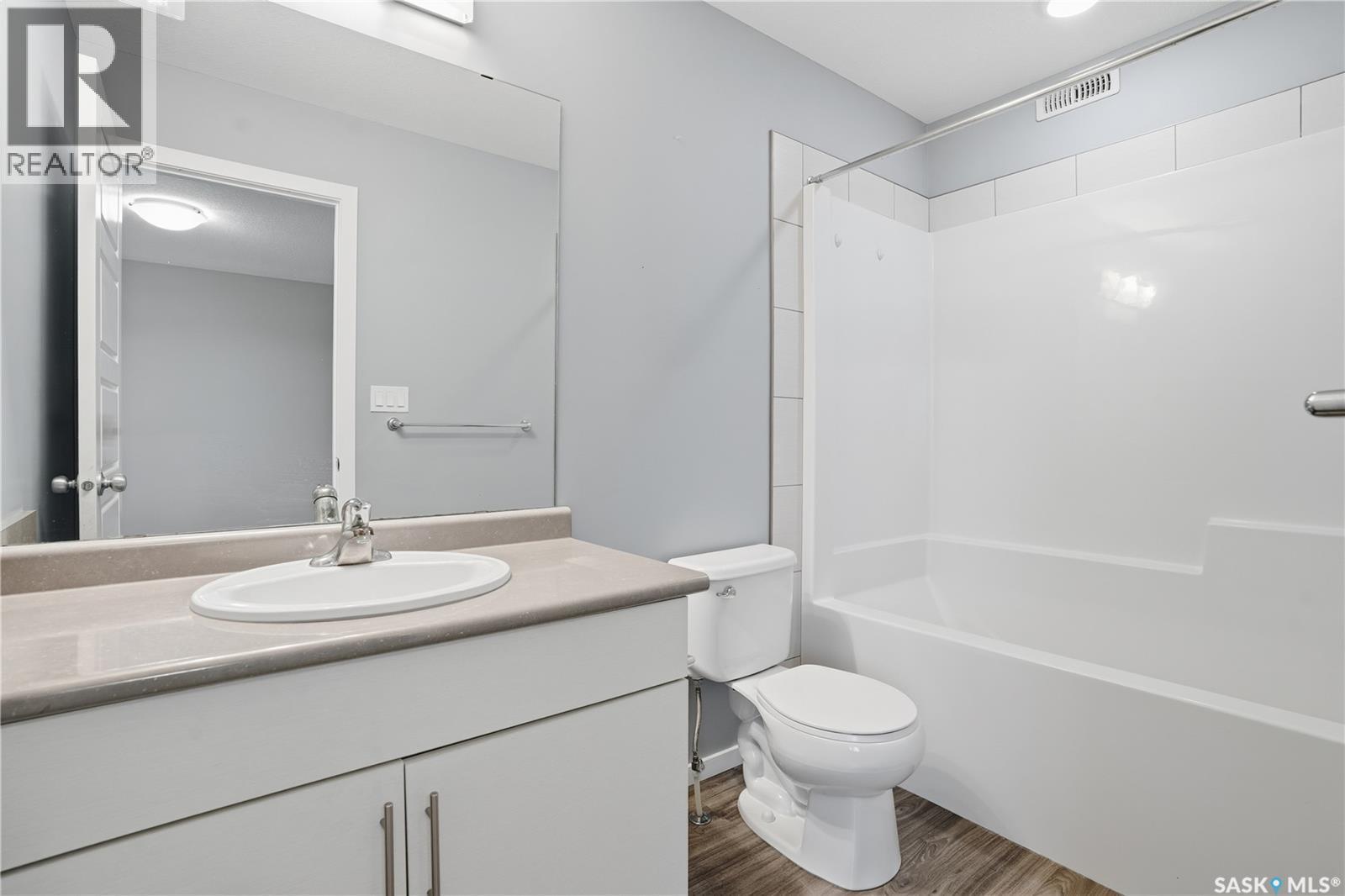 3429 Green Lavender Drive, Regina, SK - Indoor Photo Showing Bathroom