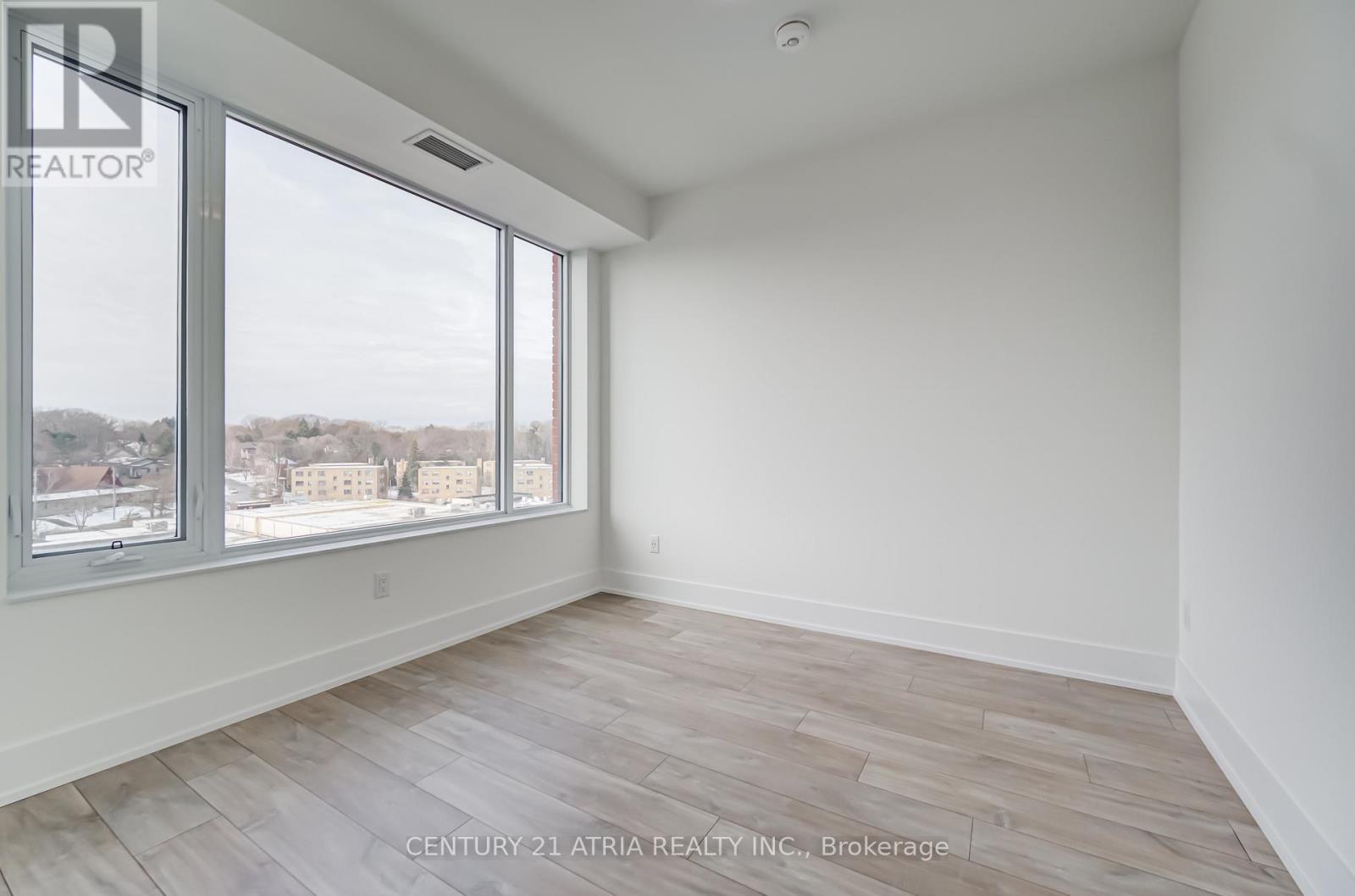 718 - 259 The Kingsway, Toronto, ON - Indoor Photo Showing Other Room