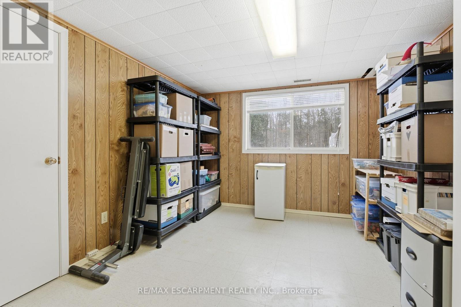 6780 Mcniven Road, Burlington, ON - Indoor