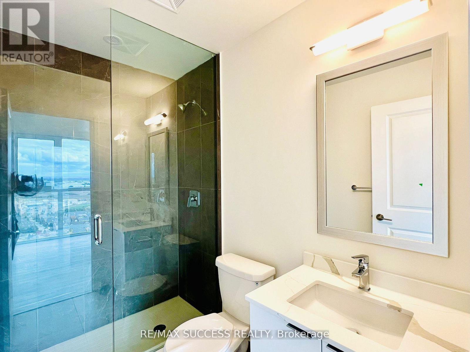 2909 - 15 Watergarden Drive, Mississauga, ON - Indoor Photo Showing Bathroom