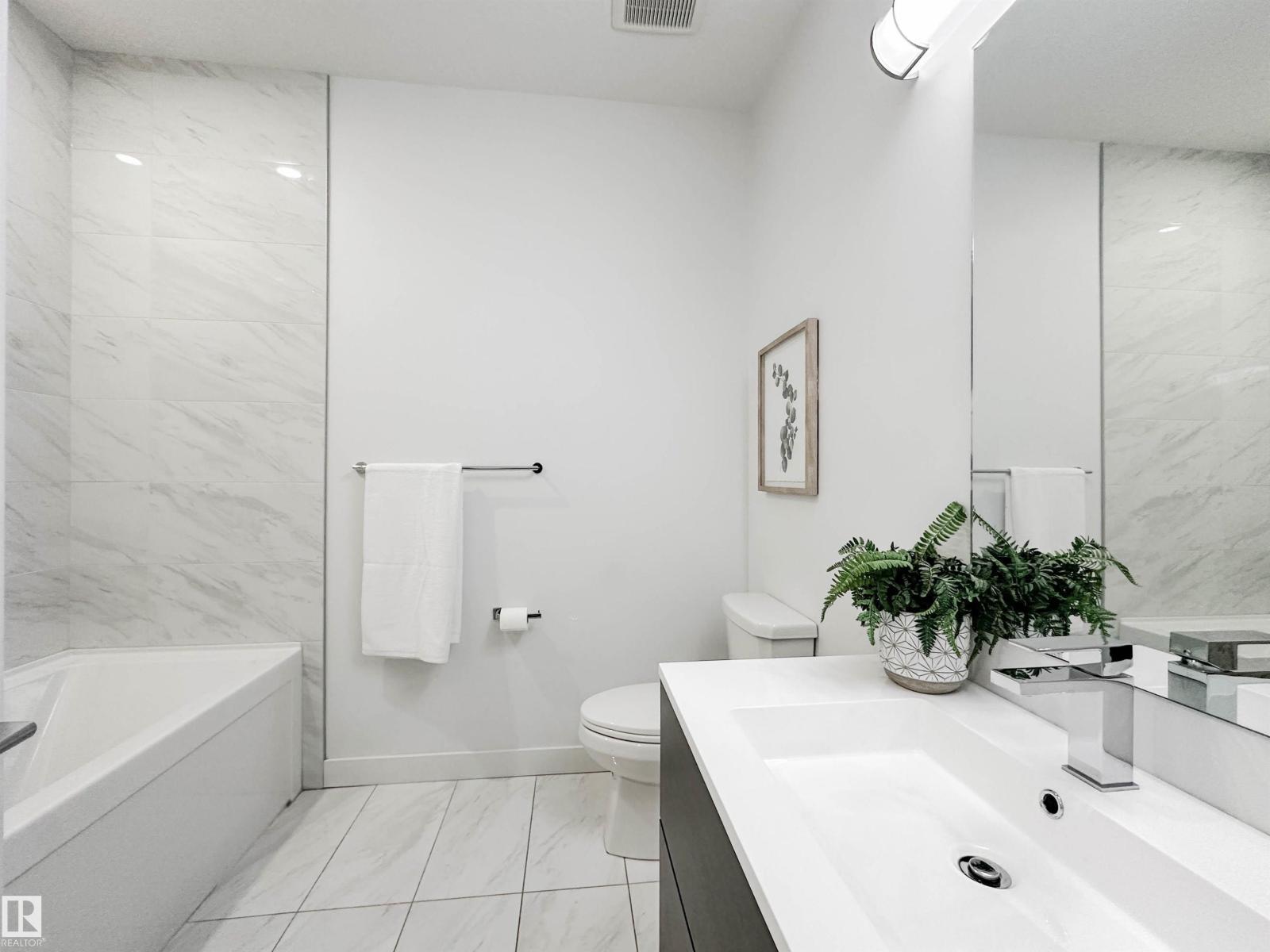 #14 100 Jensen Bv, St. Albert, AB - Indoor Photo Showing Bathroom