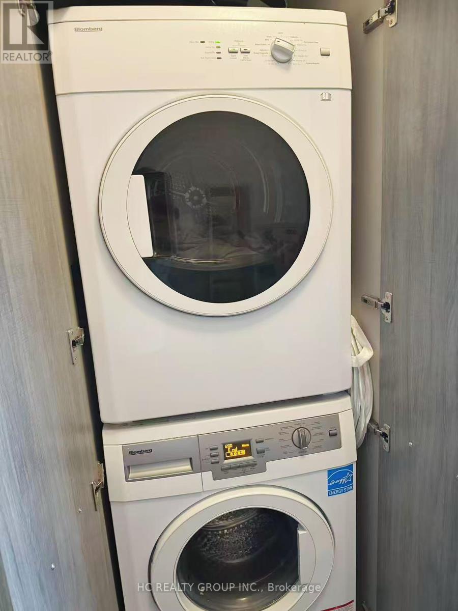 4211 - 50 Charles Street E, Toronto, ON - Indoor Photo Showing Laundry Room