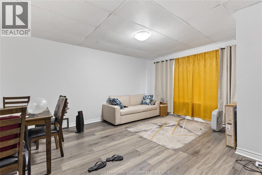 1400-1430 Seneca Street, Windsor, ON - Indoor