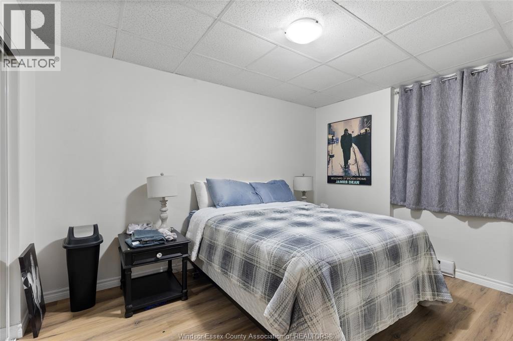 1400-1430 Seneca Street, Windsor, ON - Indoor Photo Showing Bedroom