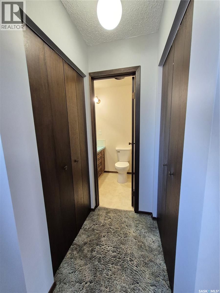 725 Shropshire Avenue, Radville, SK - Indoor