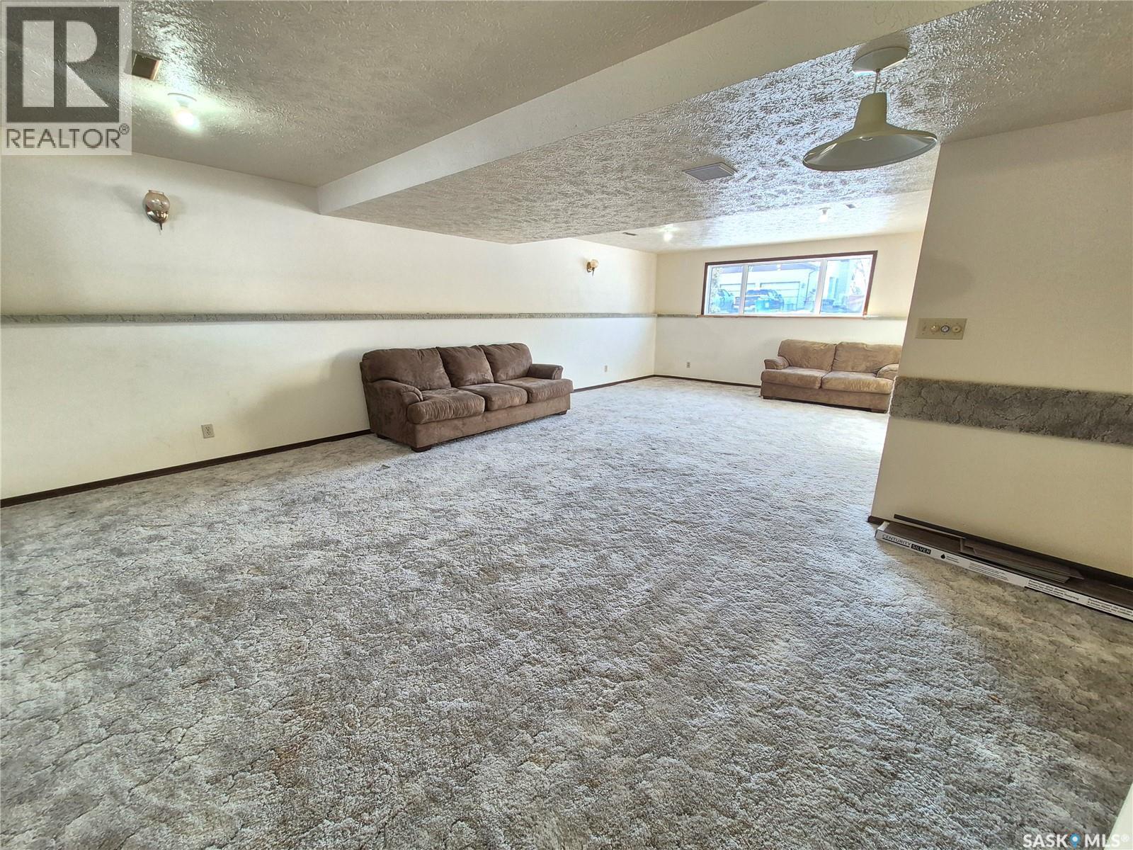 725 Shropshire Avenue, Radville, SK - Indoor Photo Showing Other Room