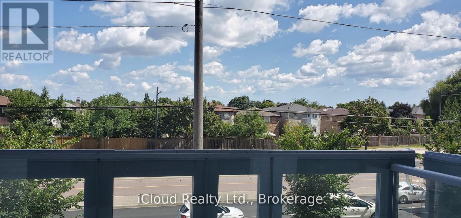 210 - 7950 Bathurst Street, Vaughan, ON - Outdoor