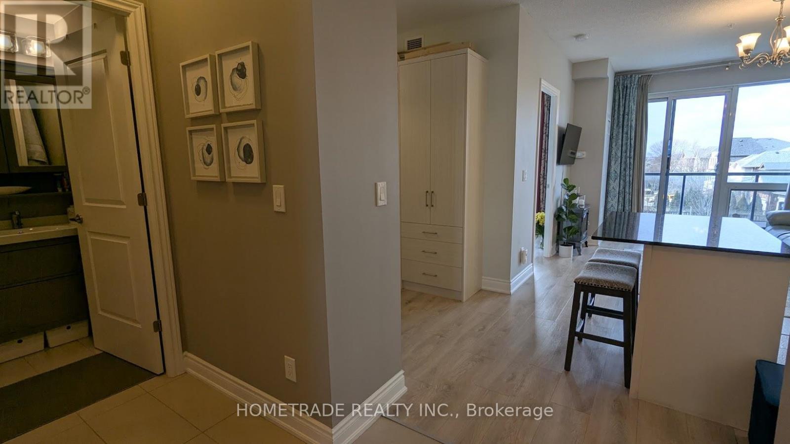 201B - 9090 Yonge Street, Richmond Hill, ON - Indoor Photo Showing Other Room