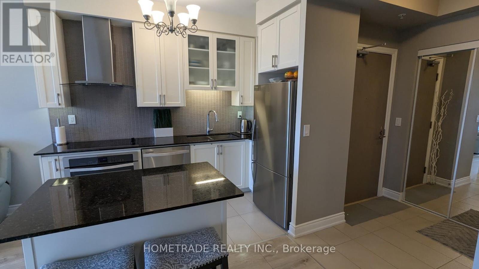 201B - 9090 Yonge Street, Richmond Hill, ON - Indoor Photo Showing Kitchen With Stainless Steel Kitchen