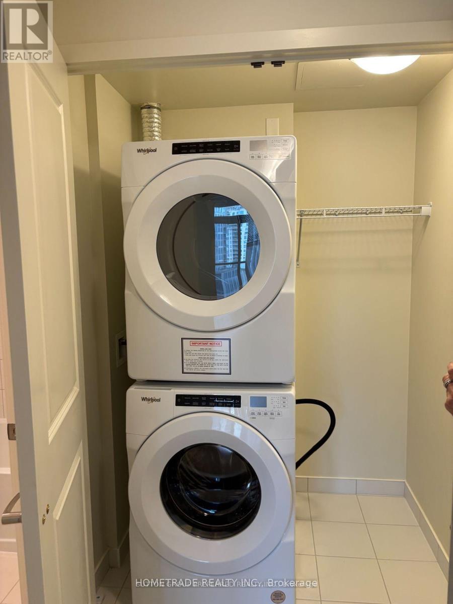 201B - 9090 Yonge Street, Richmond Hill, ON - Indoor Photo Showing Laundry Room