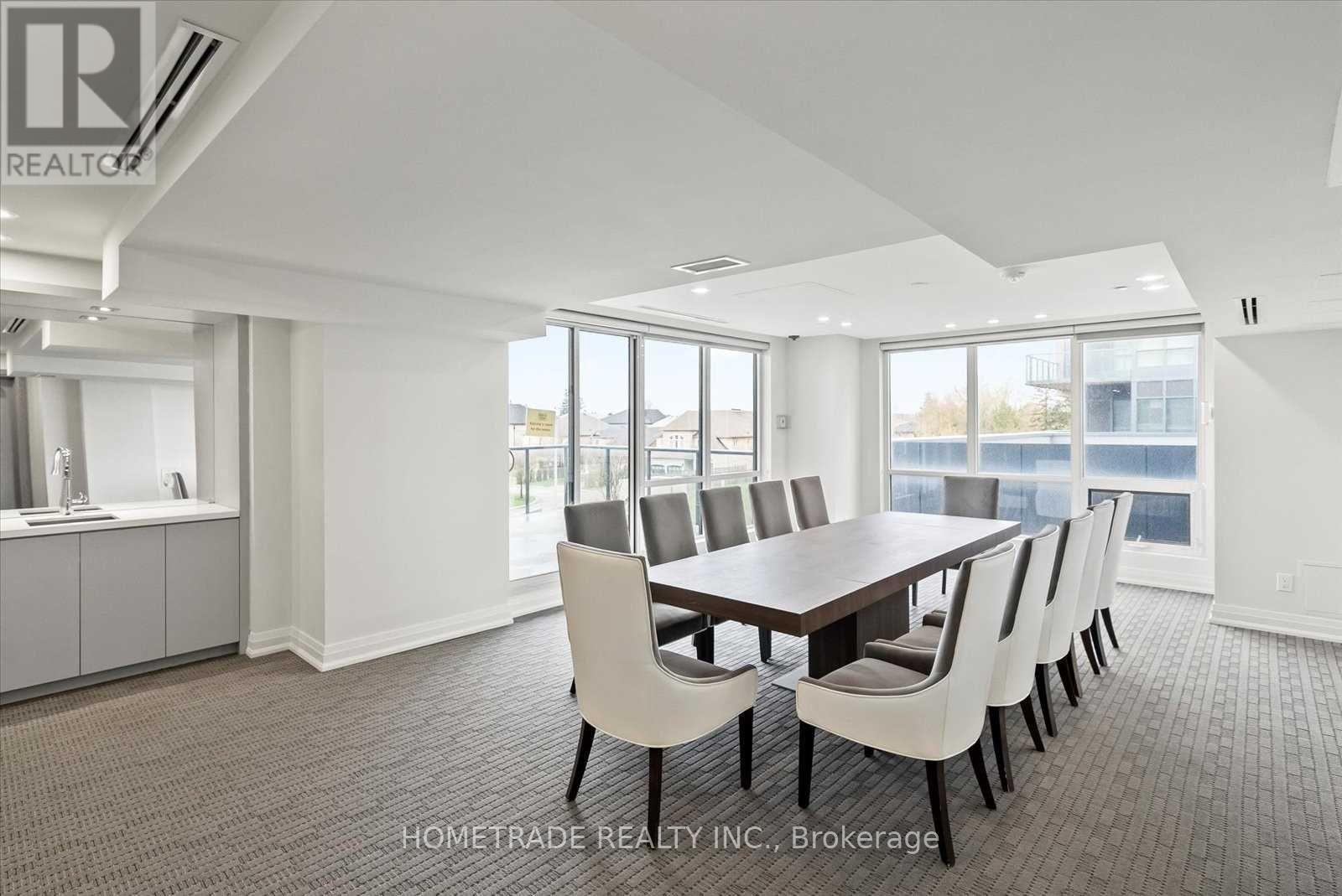 201B - 9090 Yonge Street, Richmond Hill, ON - Indoor Photo Showing Dining Room