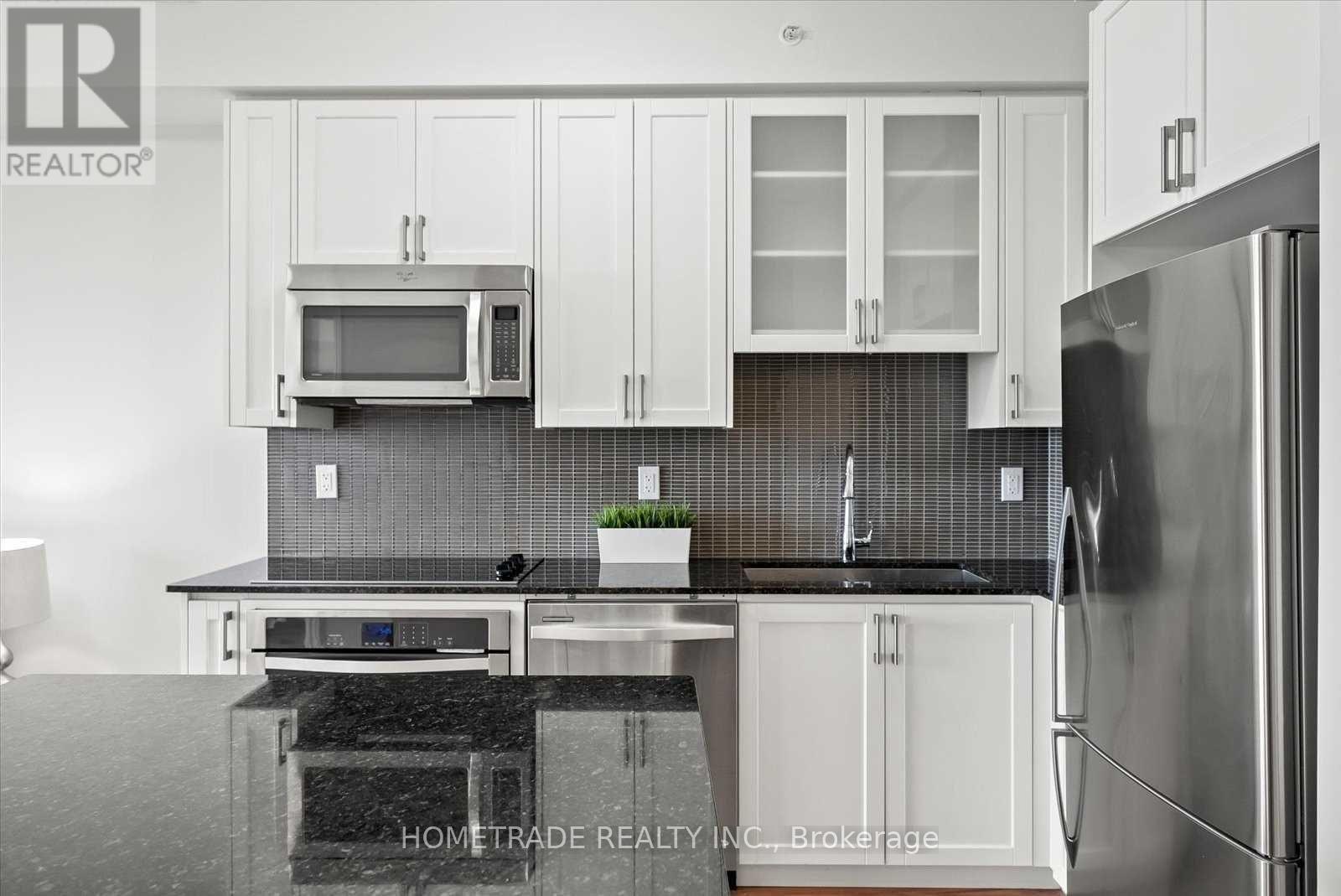201B - 9090 Yonge Street, Richmond Hill, ON - Indoor Photo Showing Kitchen With Stainless Steel Kitchen With Upgraded Kitchen
