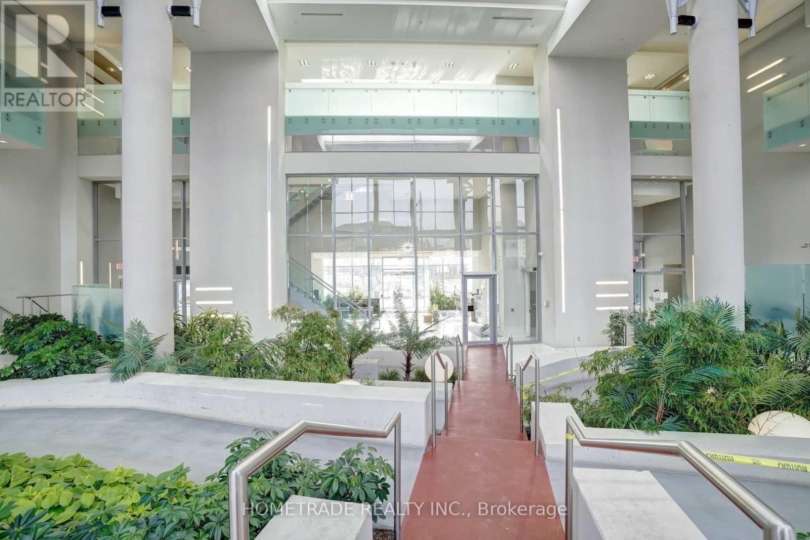 201B - 9090 Yonge Street, Richmond Hill, ON - Outdoor