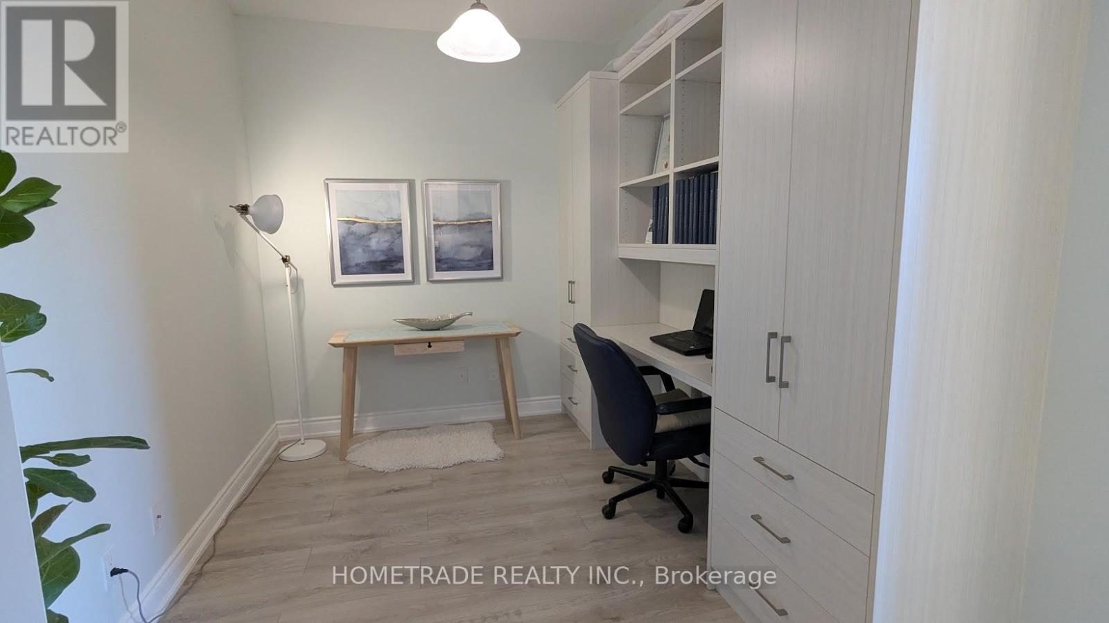 201B - 9090 Yonge Street, Richmond Hill, ON - Indoor