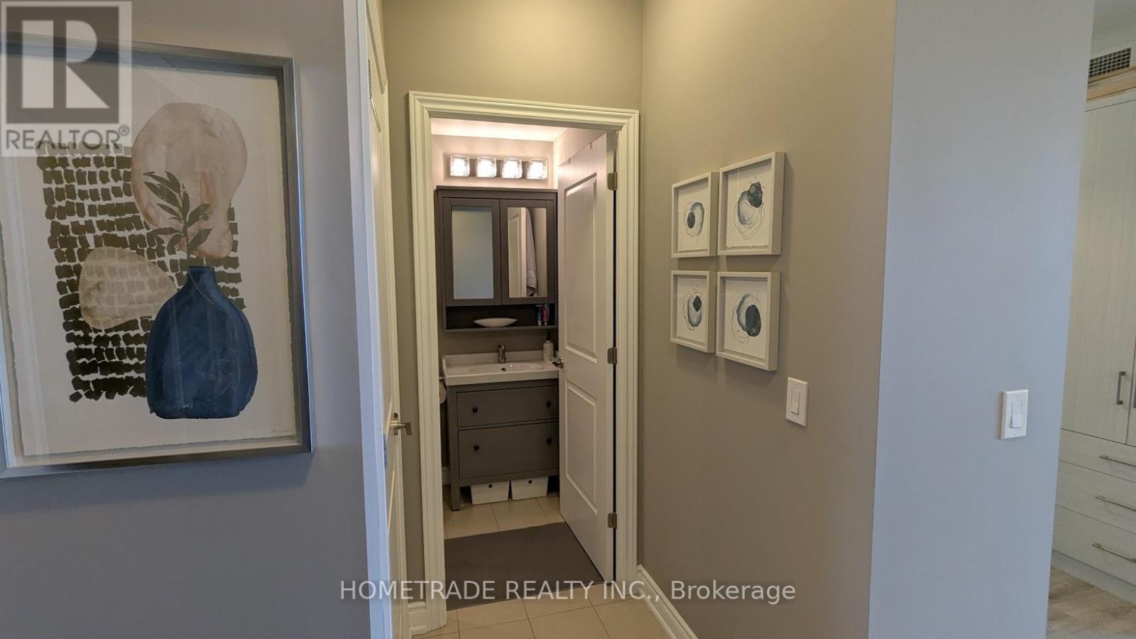 201B - 9090 Yonge Street, Richmond Hill, ON - Photo Showing Other Room