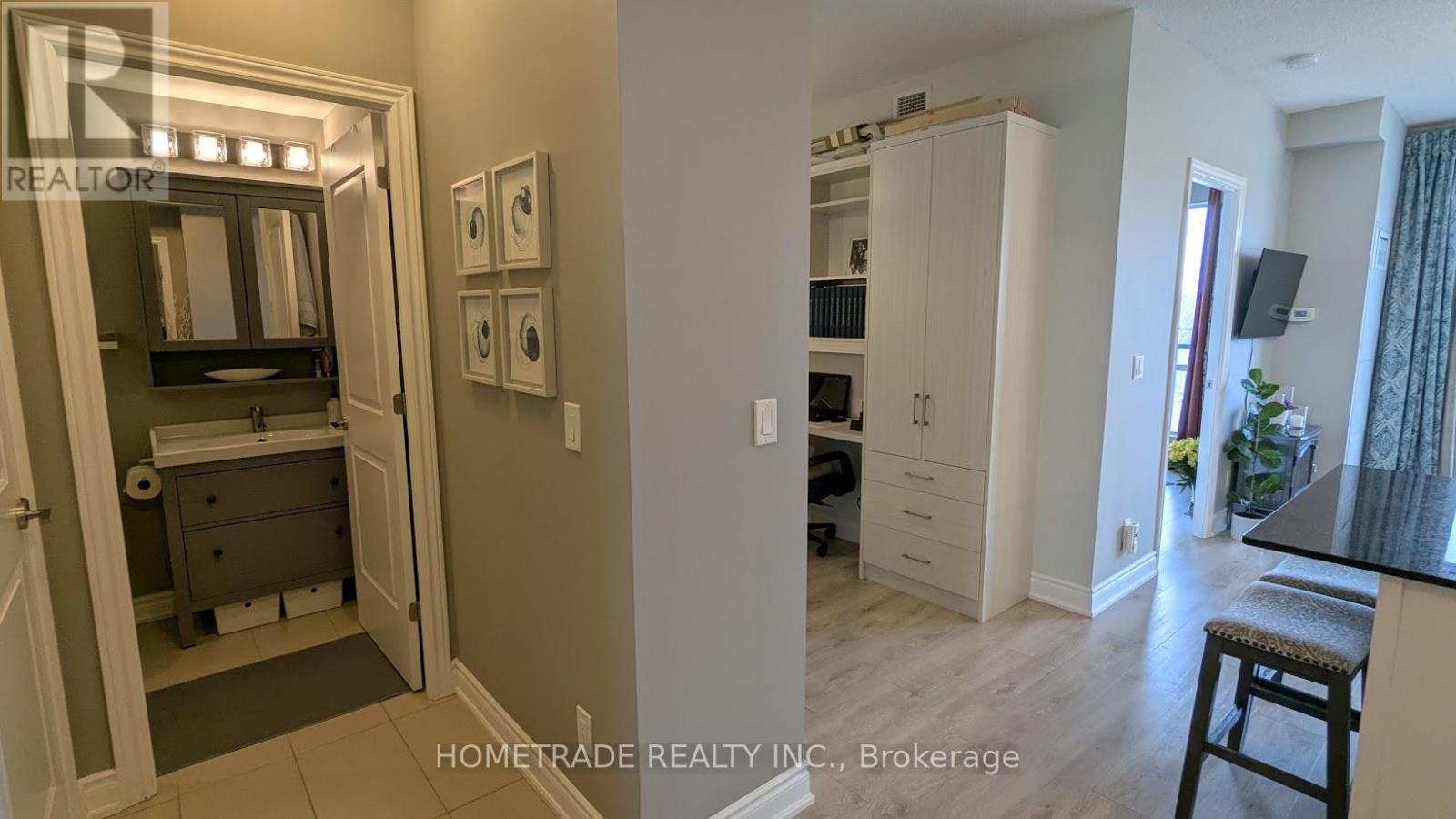 201B - 9090 Yonge Street, Richmond Hill, ON - Indoor Photo Showing Other Room