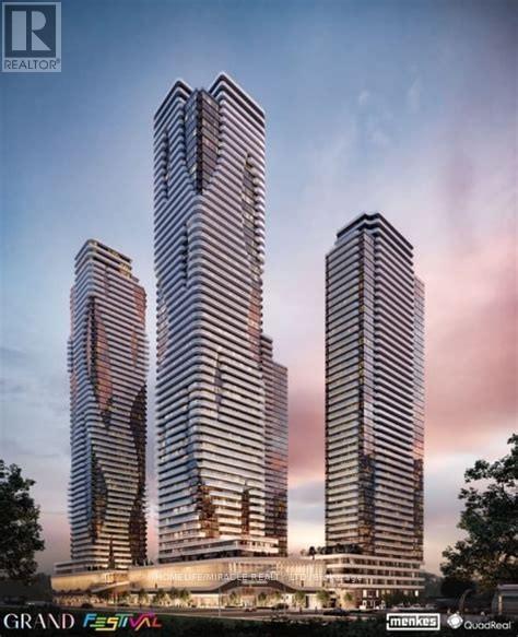 2301 - 8 Interchange Way, Vaughan, ON - Outdoor With Facade