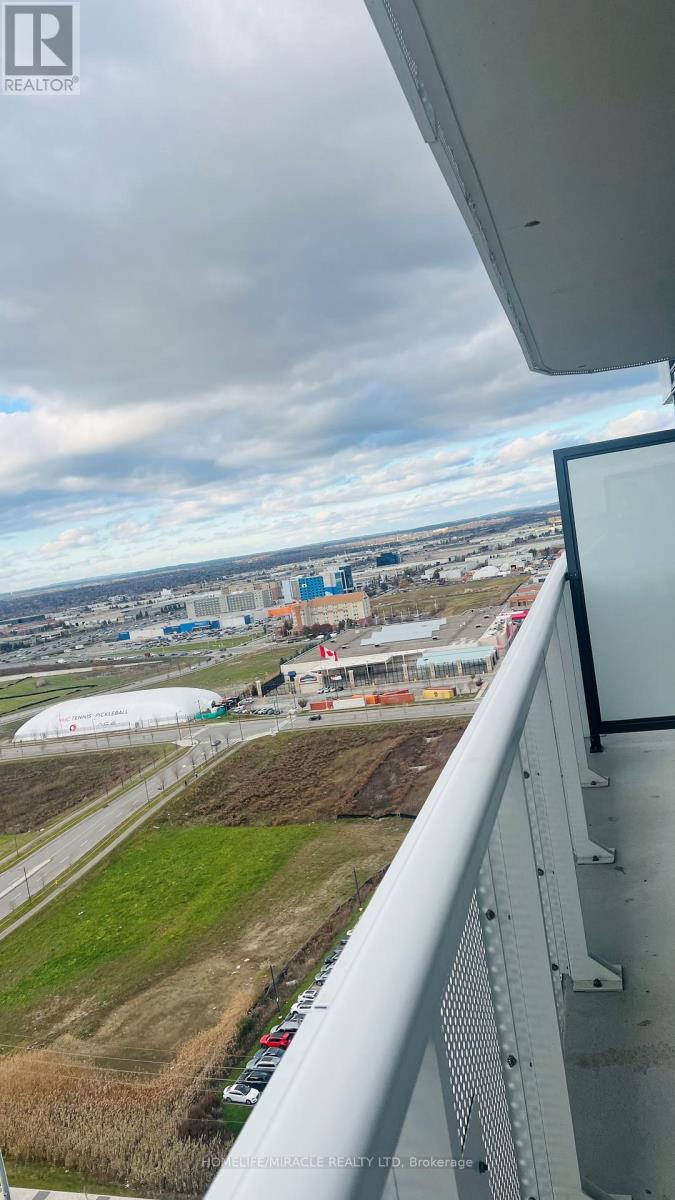 2301 - 8 Interchange Way, Vaughan, ON - Outdoor With View