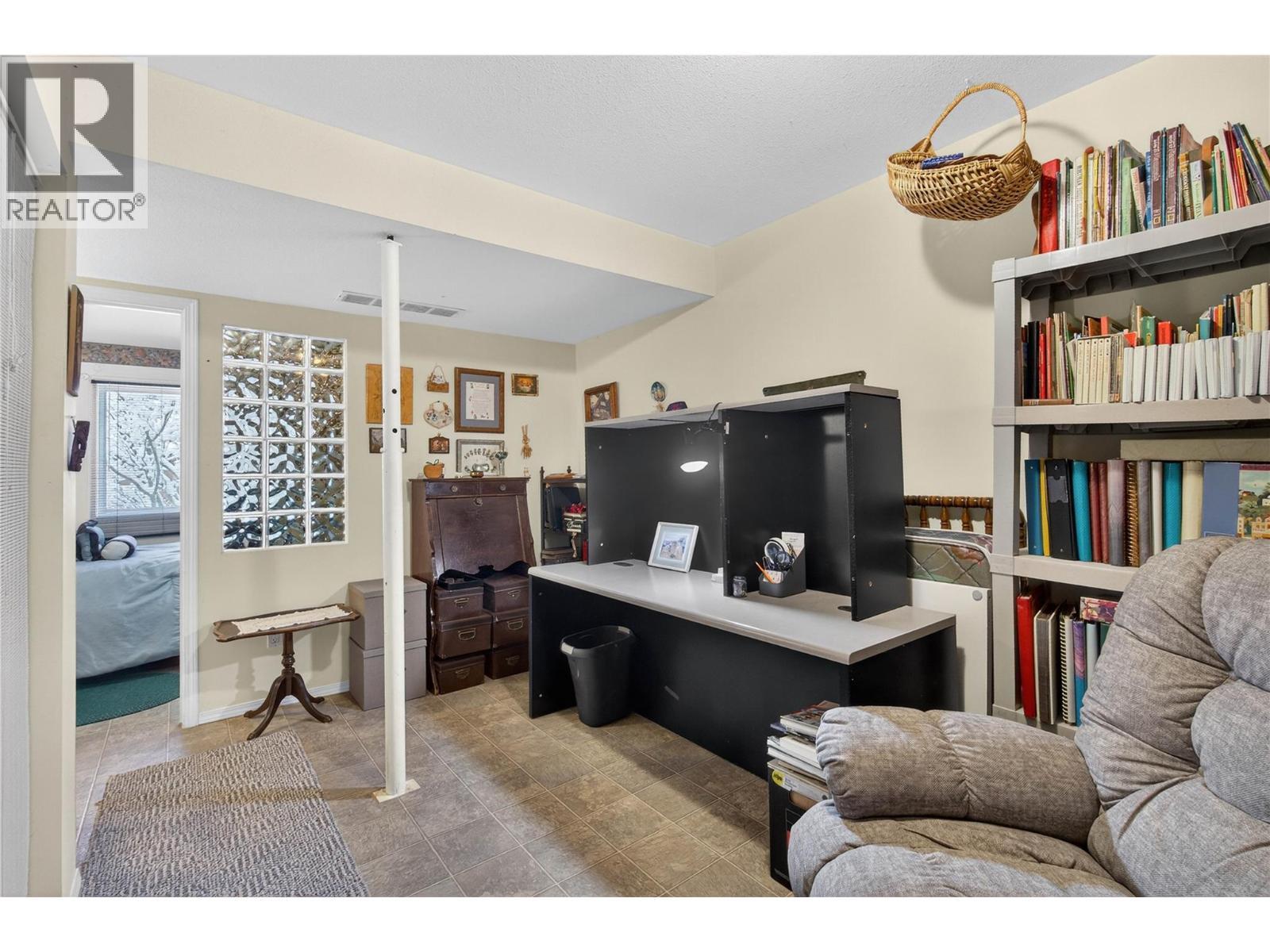 Rec Space - Basement - 801 20Th Street Ne Unit# 4, Salmon Arm, BC - Indoor Photo Showing Office