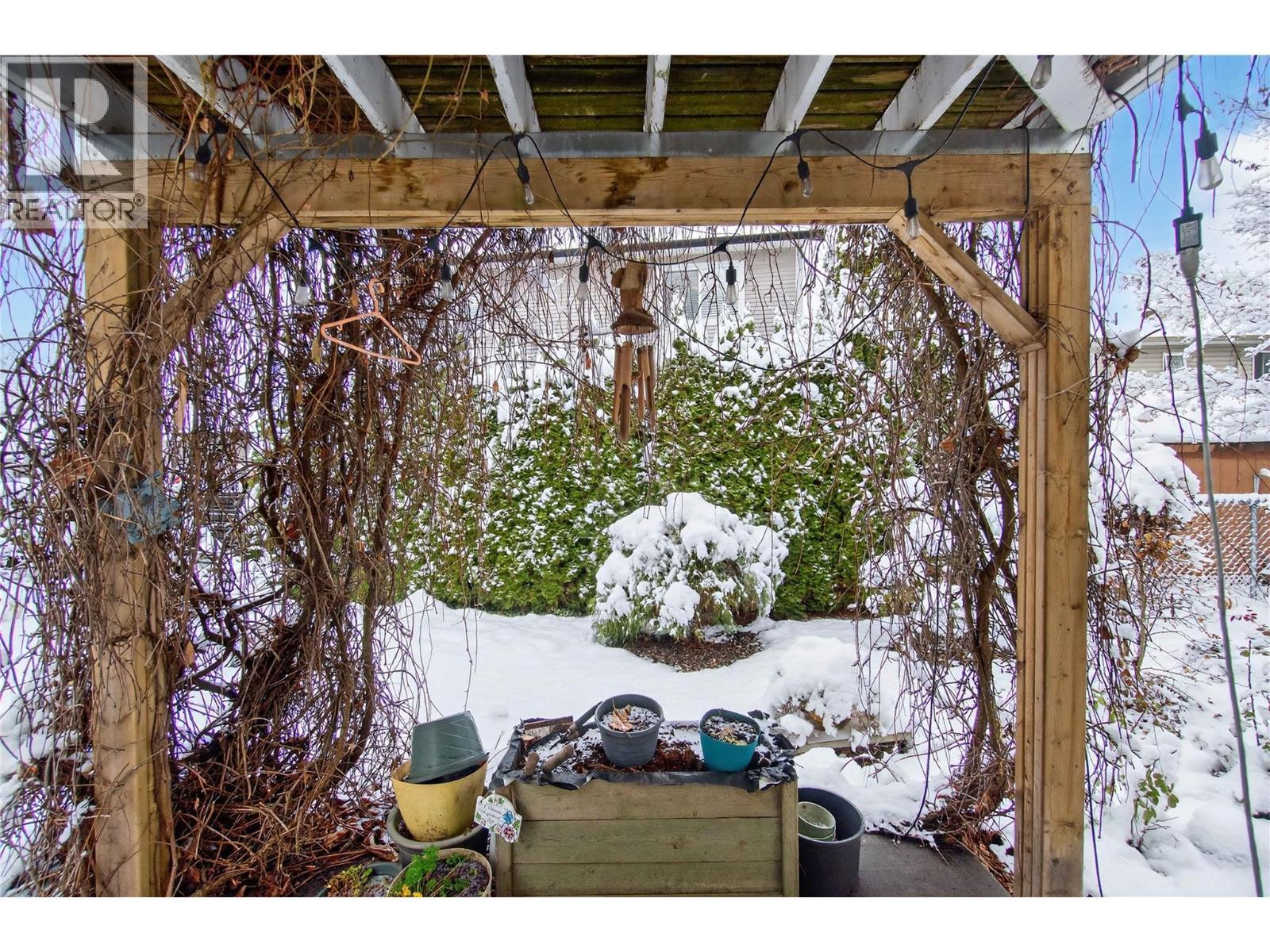 801 20Th Street Ne Unit# 4, Salmon Arm, BC -