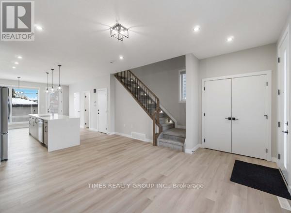 9145 154 St. Sw, Edmonton, AB - Indoor