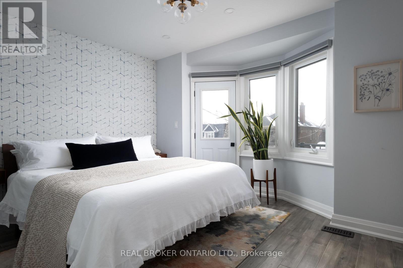 1059 Saint Clarens Avenue, Toronto, ON - Indoor Photo Showing Bedroom