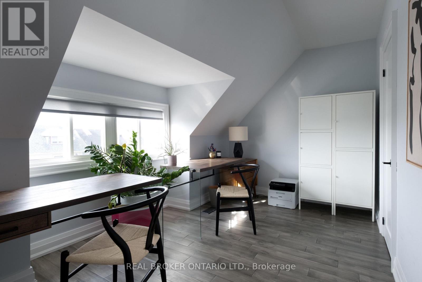 1059 Saint Clarens Avenue, Toronto, ON - Indoor