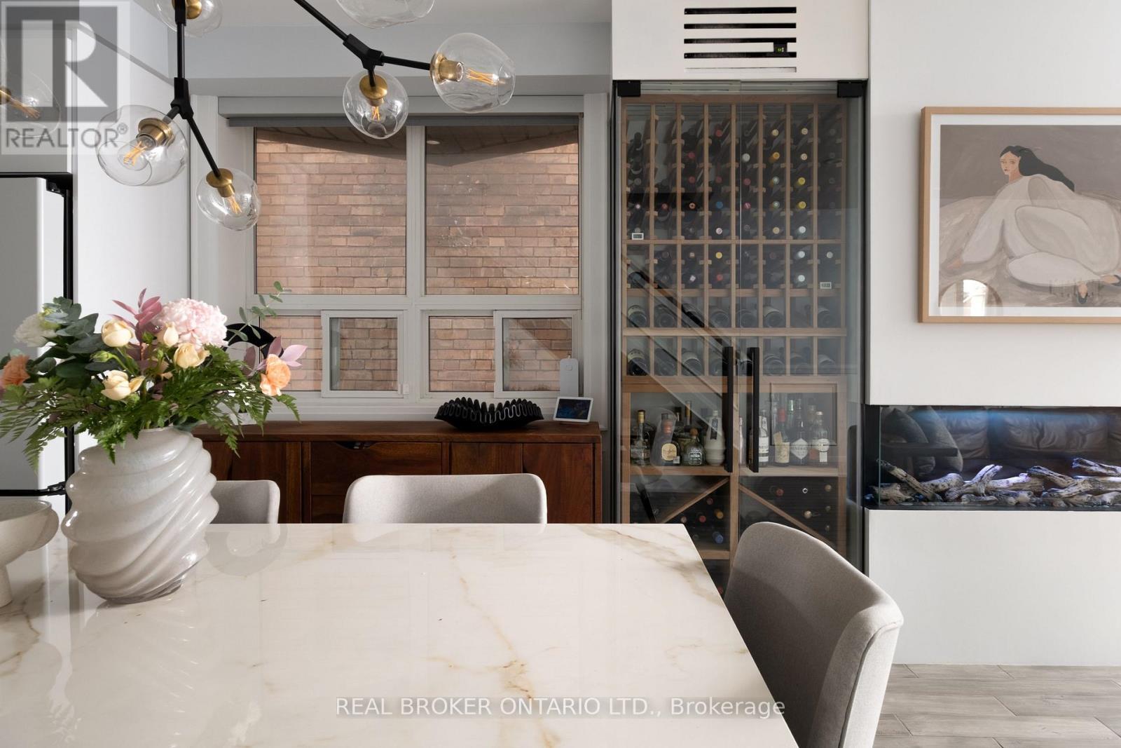 1059 Saint Clarens Avenue, Toronto, ON - Indoor Photo Showing Dining Room