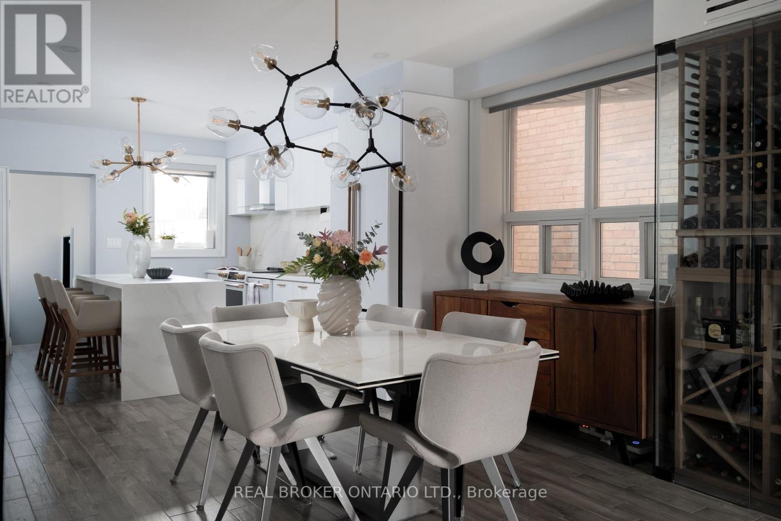 1059 Saint Clarens Avenue, Toronto, ON - Indoor Photo Showing Dining Room